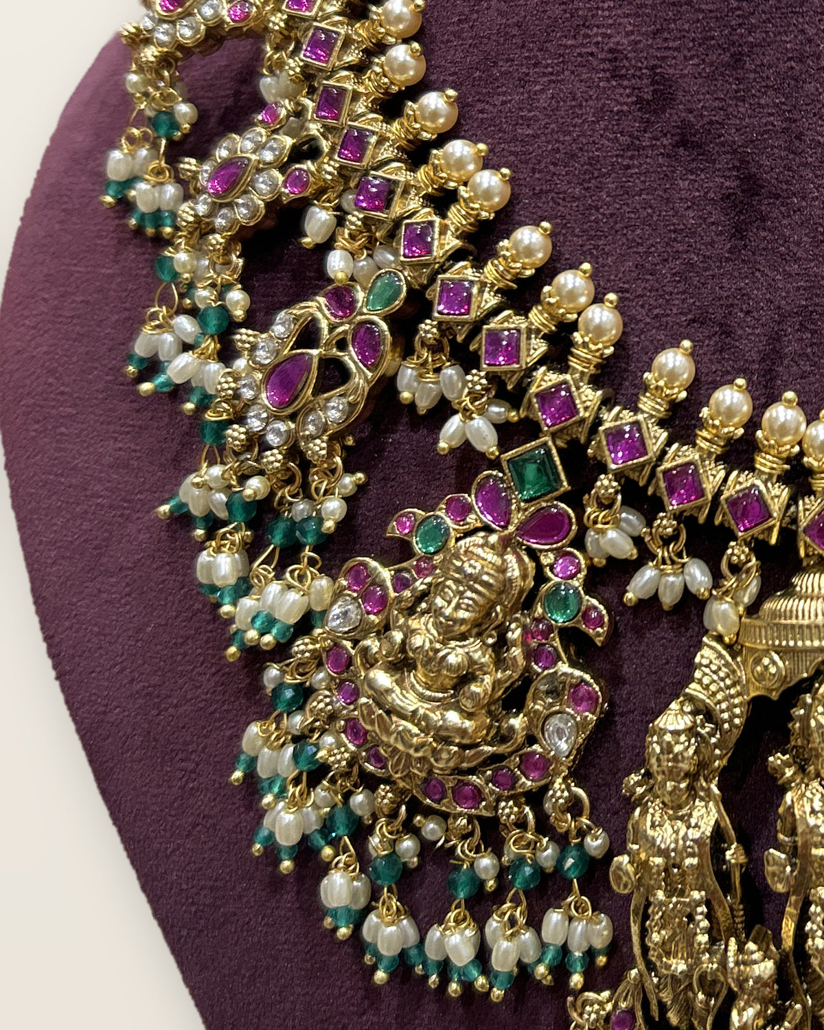 Ram Darbar Temple Necklace Set, side detail